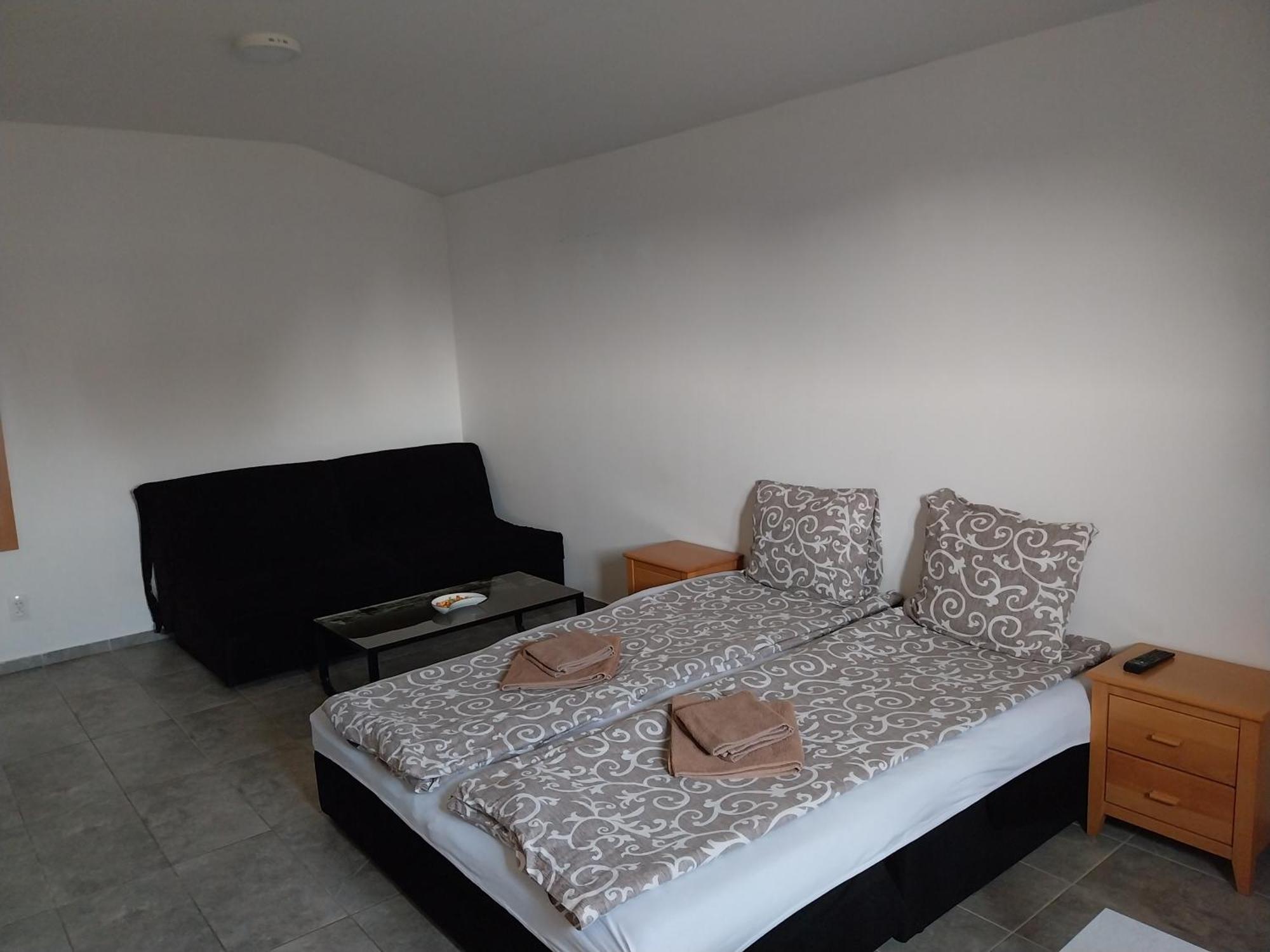 Libero Apartmani Surčin Екстериор снимка