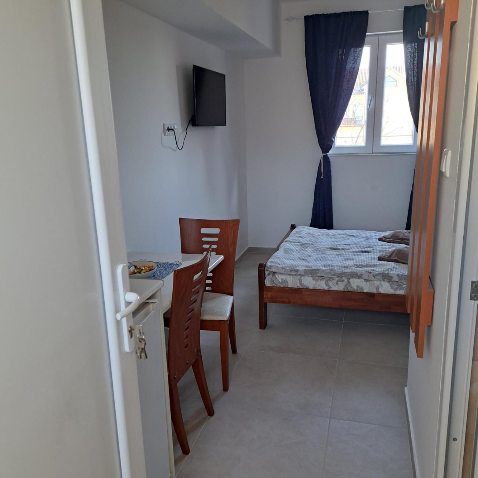 Libero Apartmani Surčin Стая снимка