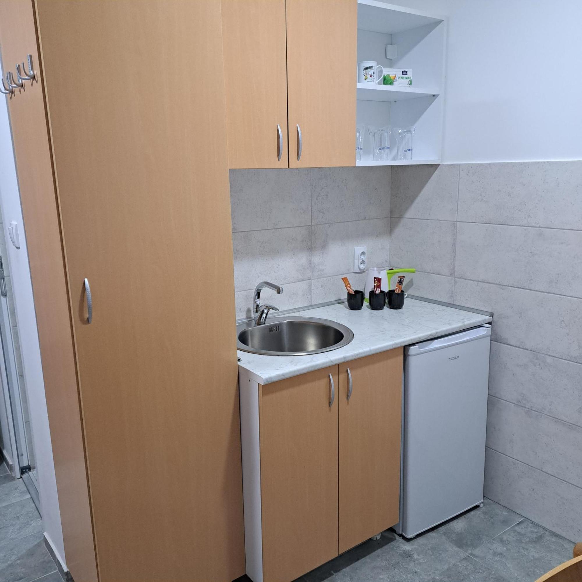 Libero Apartmani Surčin Екстериор снимка