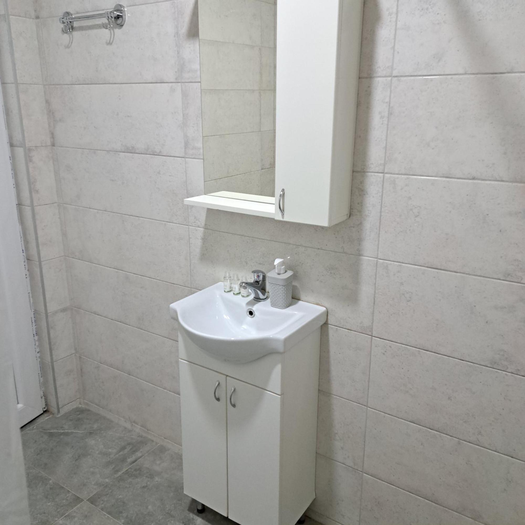 Libero Apartmani Surčin Екстериор снимка